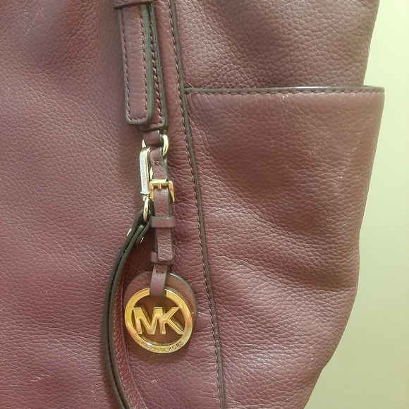 Michael kors burgundy Tote Bag - Picture 11 of 16